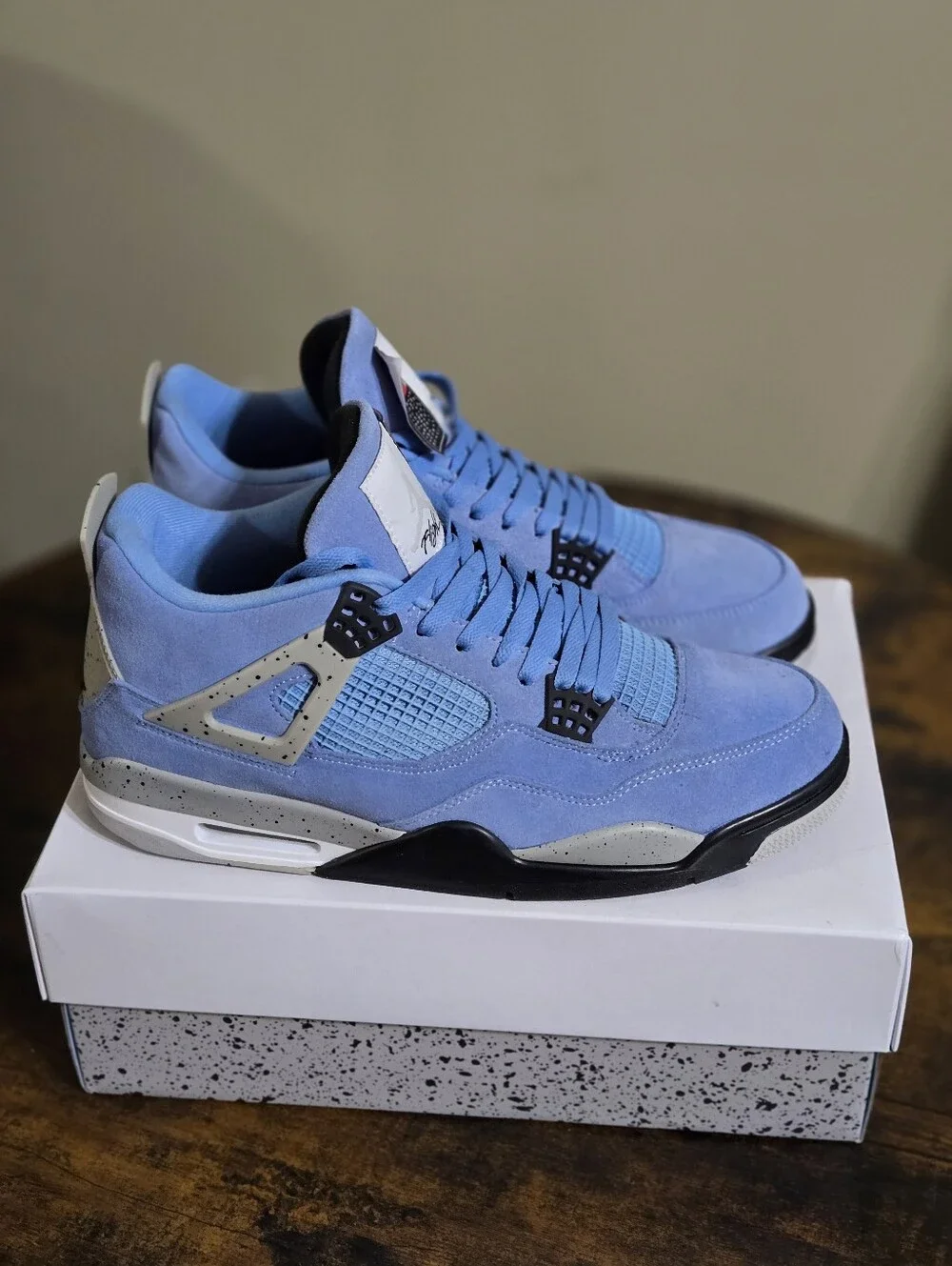 Mens Jordan Retro 4, Size 13
